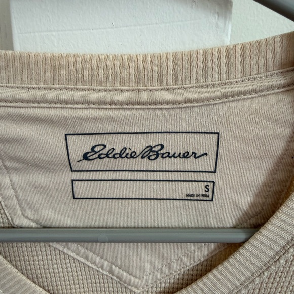 Eddie Bauer Men's Beige Crewneck Sweater - Picture 2 of 2